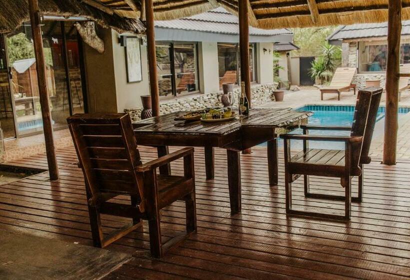 Flamingo Private Villa