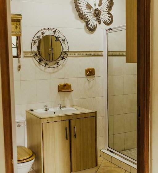 Flamingo Private Villa