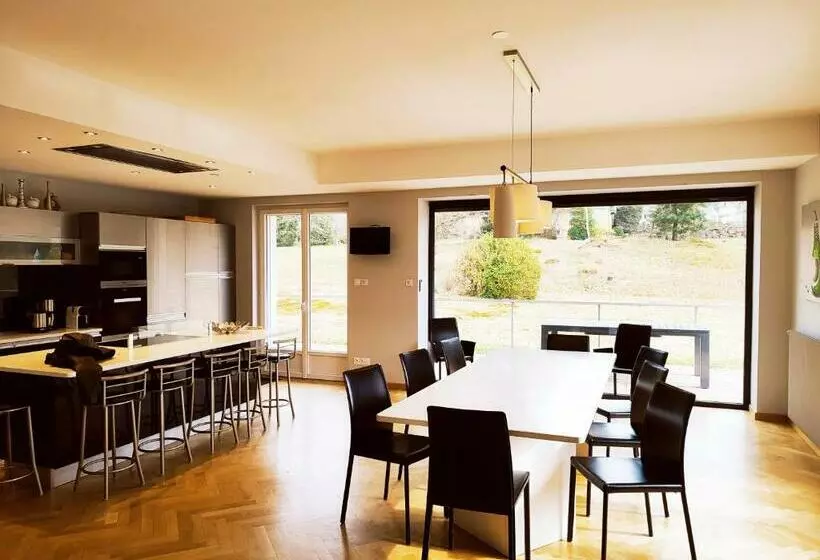Le 6, Appartement 5 étoiles à Moins De 100m Du Bord Du Lac De Gerardmer