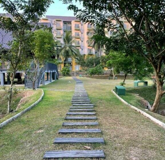 Luxury 3 Bed Apartment At Ariyana Resorts Colombo