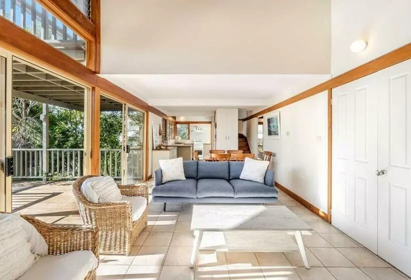 The Hideaway In Angourie   Hear The Waves Break On Spooky Beach