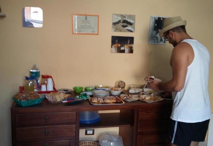 בית מלון כפרי Case Albergo Al Cortiletto