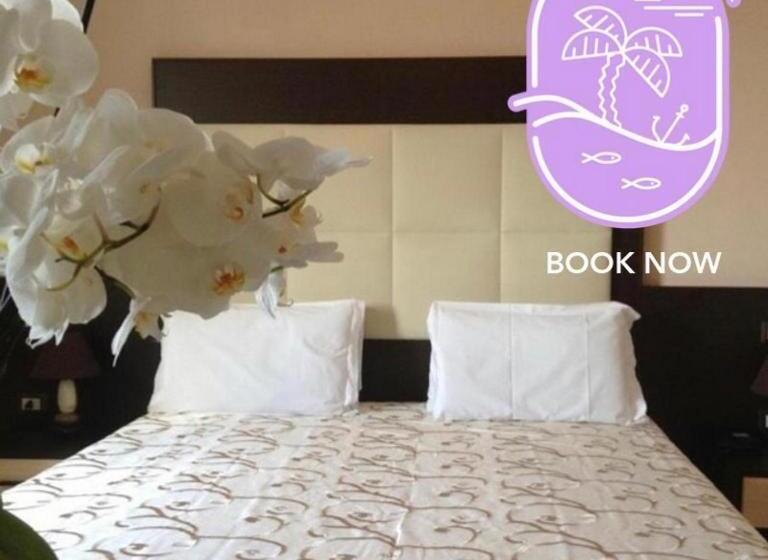 فندق De La Ville Relais