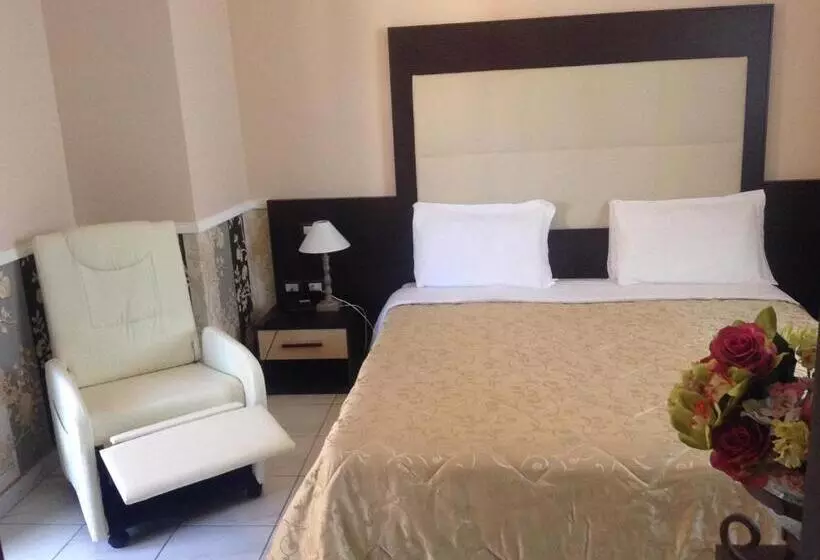 Hotel De La Ville Relais