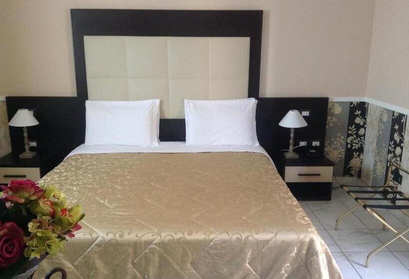 فندق De La Ville Relais