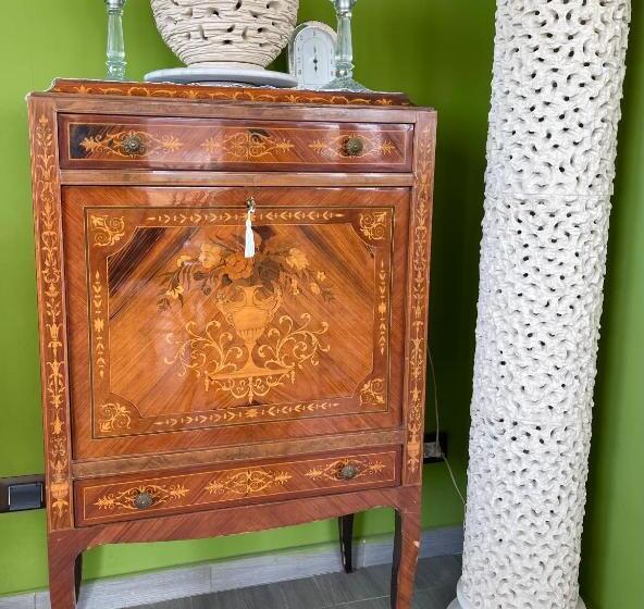 فندق De La Ville Relais