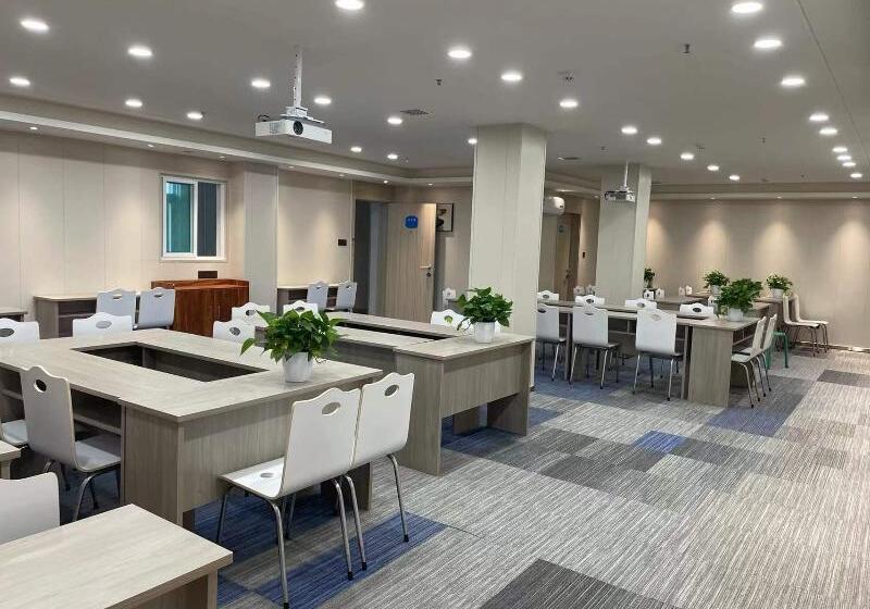 Hanting Hotel Taiyuan Kaihuasi Metro Station