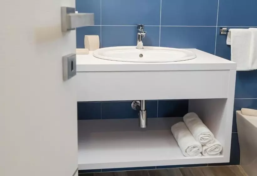 Отель Oasimaremma Village