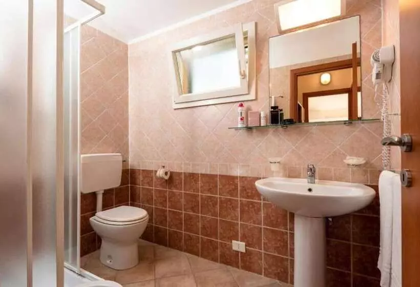 Отель Oasimaremma Village