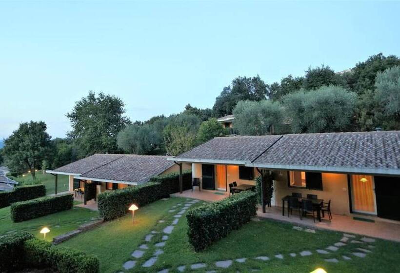 בית מלון כפרי Oasimaremma Village