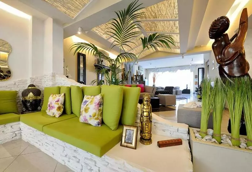 Thea & Residence