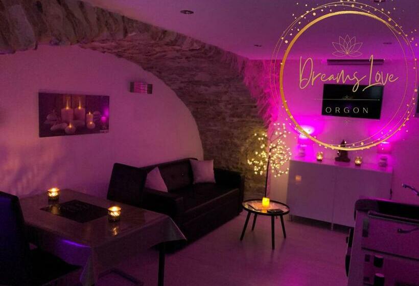 Appartement Love Room Avec Jacuzzi Et Hammam Privatisé Lieu Insolite En Amoureux Spa Détente Assurée