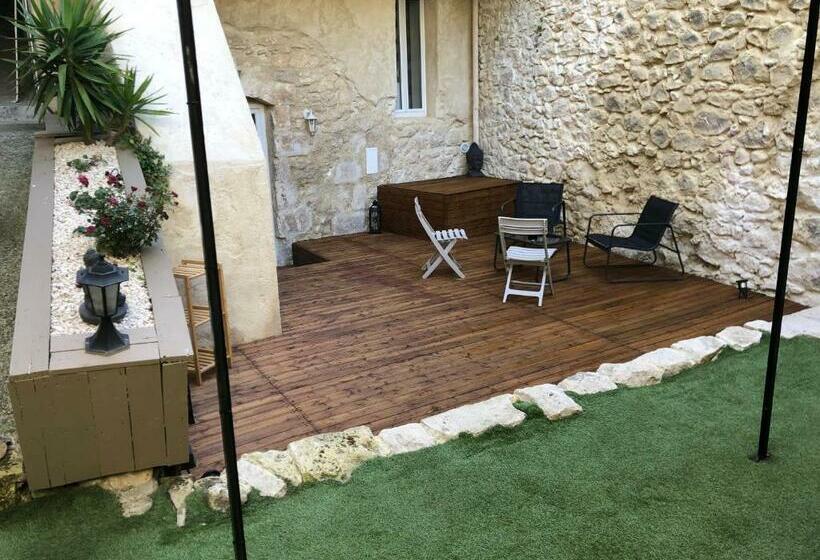 Appartement Love Room Avec Jacuzzi Et Hammam Privatisé Lieu Insolite En Amoureux Spa Détente Assurée