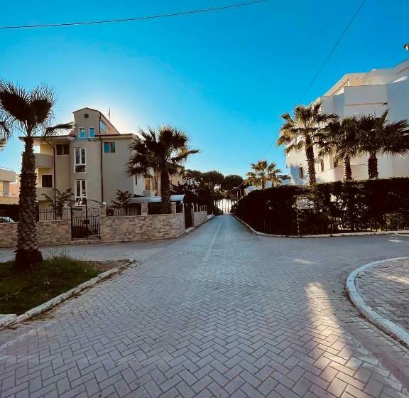 Beach Apartment Diell Complex , Qerret