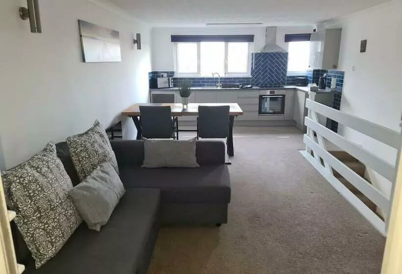 Beautiful 3 Bed House In Hunstanton   Near Searles With Sea Views