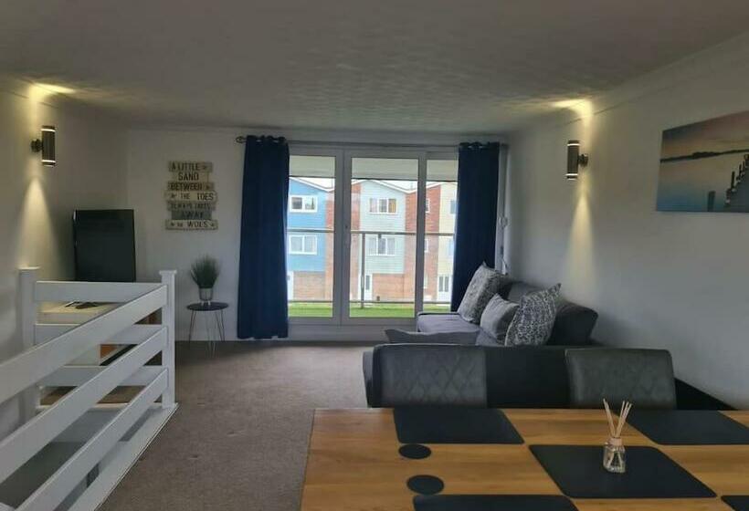 Beautiful 3 Bed House In Hunstanton   Near Searles With Sea Views