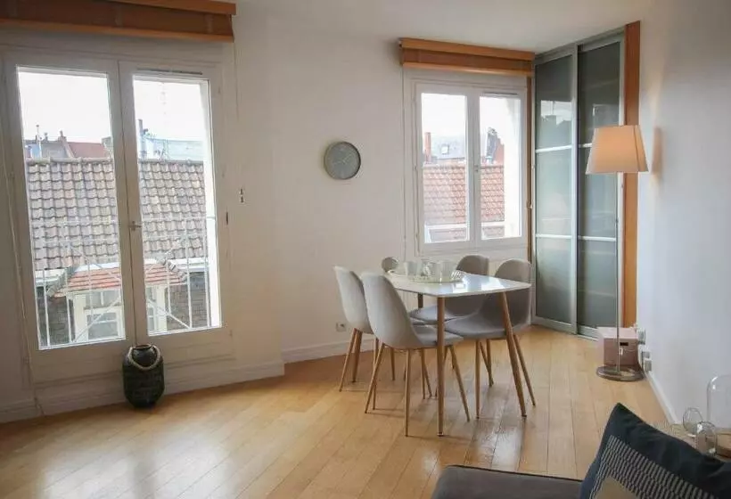 Beautiful Apartment On The Grand Place !