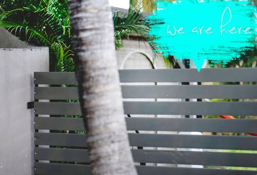 Ti Baz Beach House With Mountain View