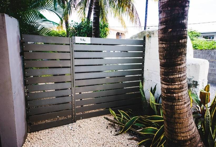 Ti Baz Beach House With Mountain View