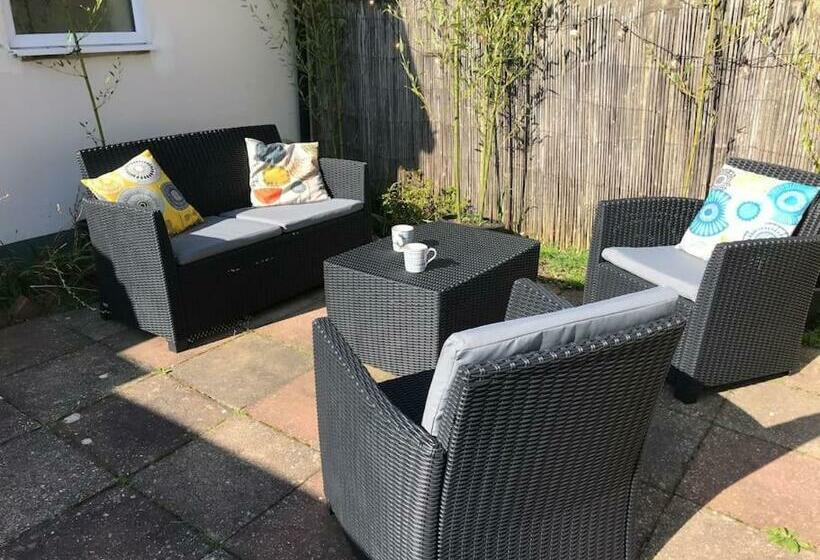 3 Double Bed House 10 Mins From Sandbanks