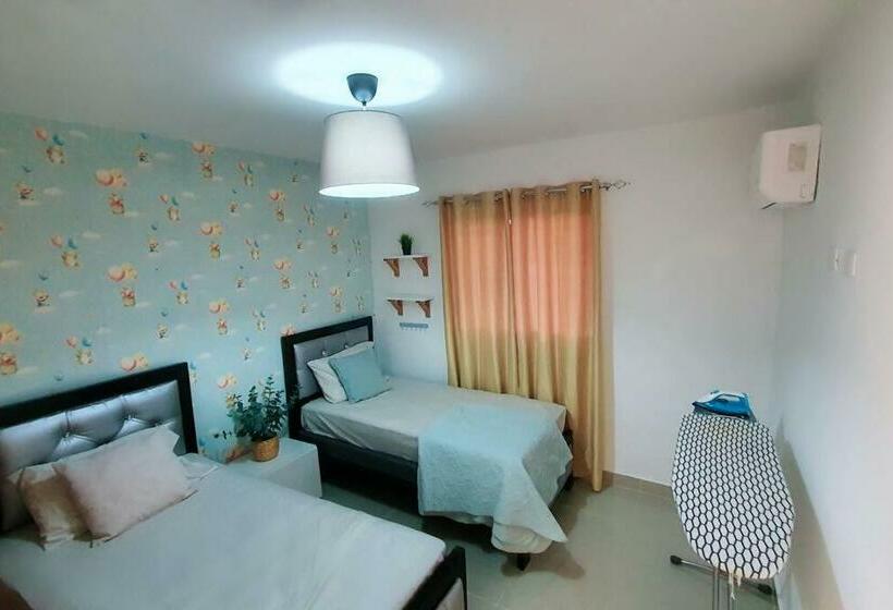 Apart. Bbq, Jacuzzi Y Vista Al Mar, 4hb/ac