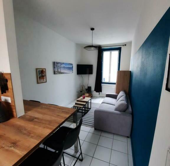 Charmant Studio Plein Centre Ville