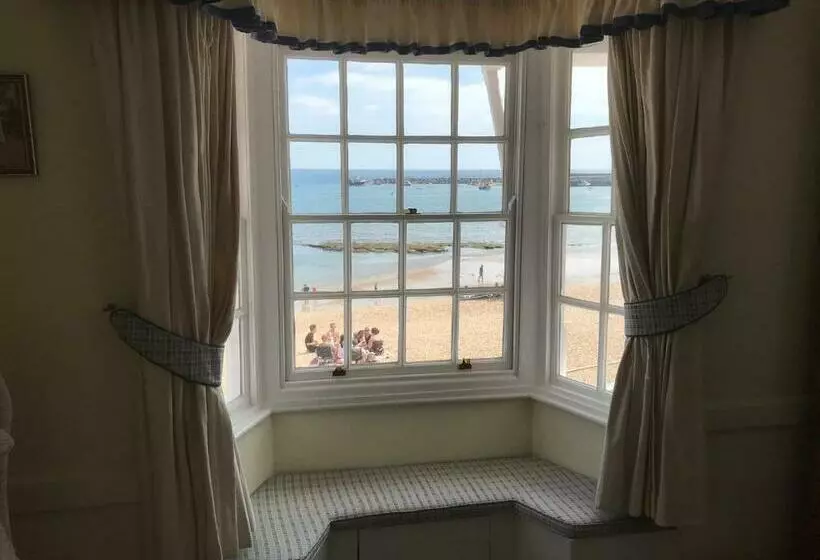 Dolphin Cottage Lyme Regis