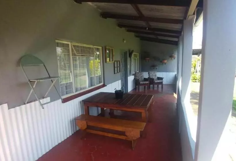 Four Seasons Self Catering Guest House