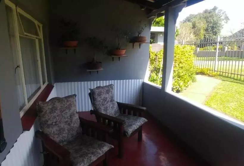 Four Seasons Self Catering Guest House