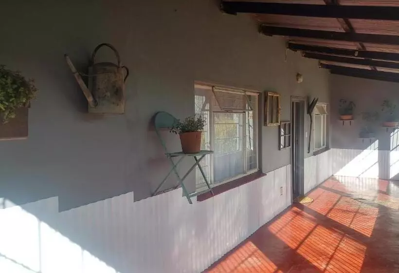 Four Seasons Self Catering Guest House