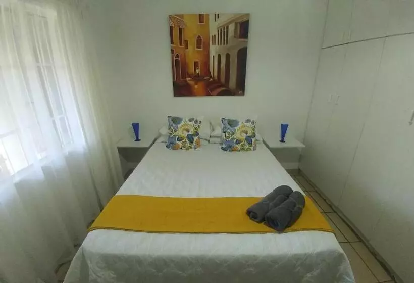 Four Seasons Self Catering Guest House