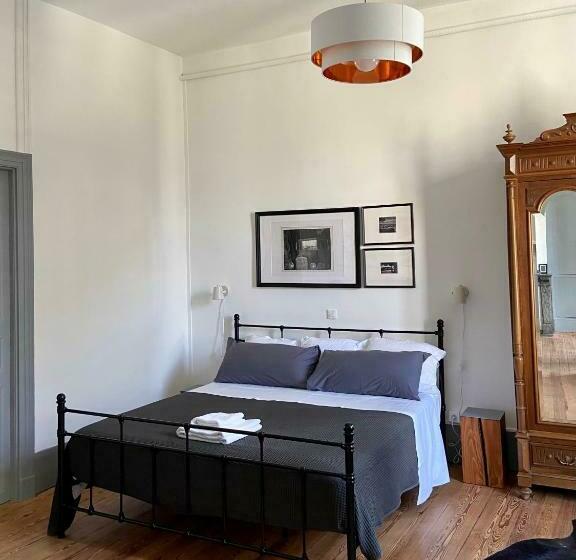 French Country House In Town With Private Garden, Pool And Cinema Room