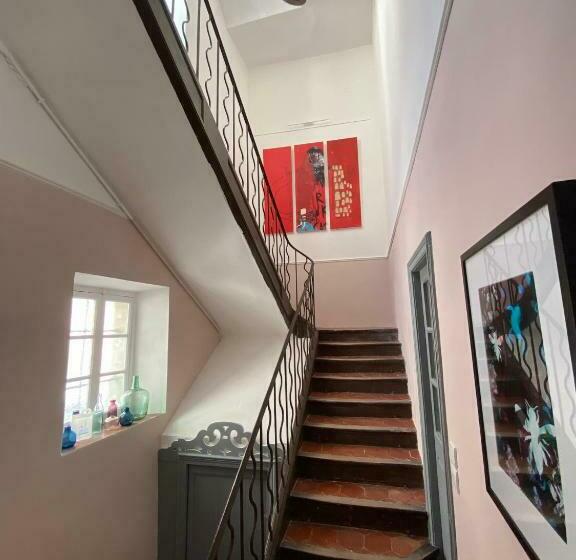 French Country House In Town With Private Garden, Pool And Cinema Room