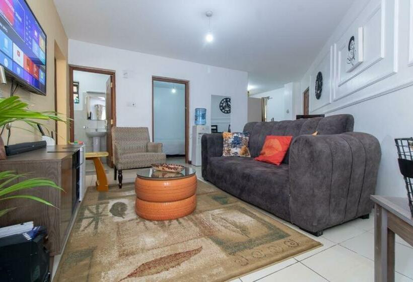 Marshals Elegant Homely 2bedroom