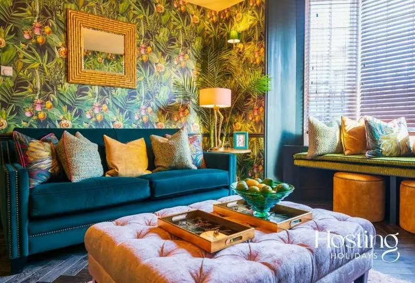 The Palm Cottage Marlow