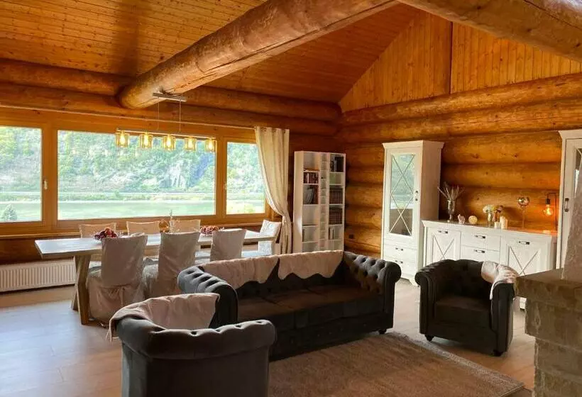 Traumhaftes Blockhaus Am Rhein