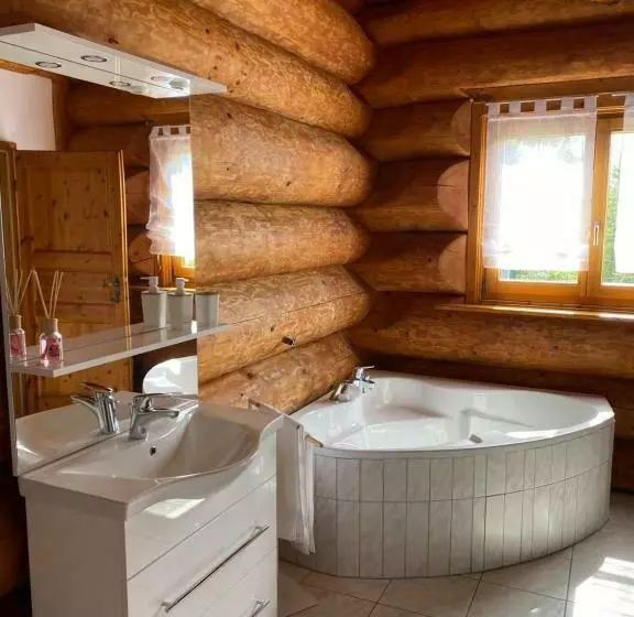 Traumhaftes Blockhaus Am Rhein