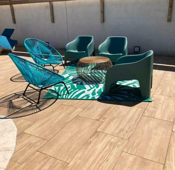 Très Belle Villa Avec Piscine Chauffée Casaleoni