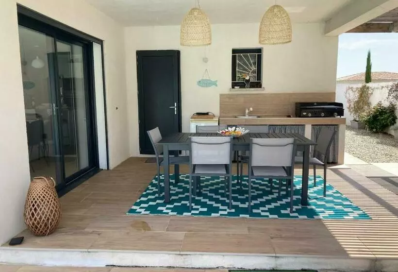 Très Belle Villa Avec Piscine Chauffée Casaleoni