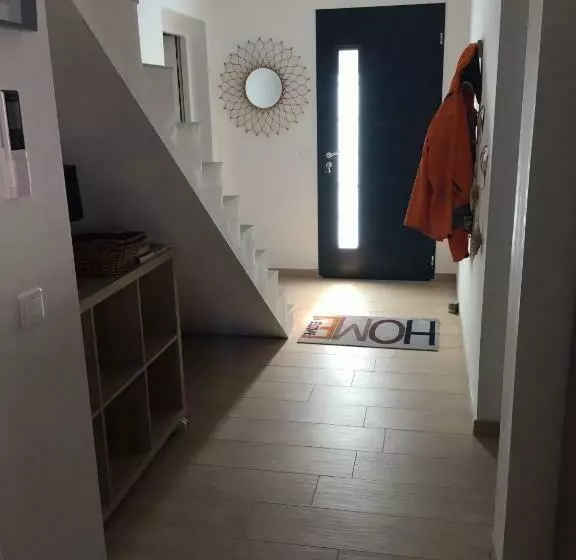 Très Belle Villa Avec Piscine Chauffée Casaleoni