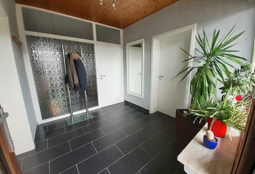 Ferienwohnung 75m² Terrasse Parkplatz Wallbox Nürburgring