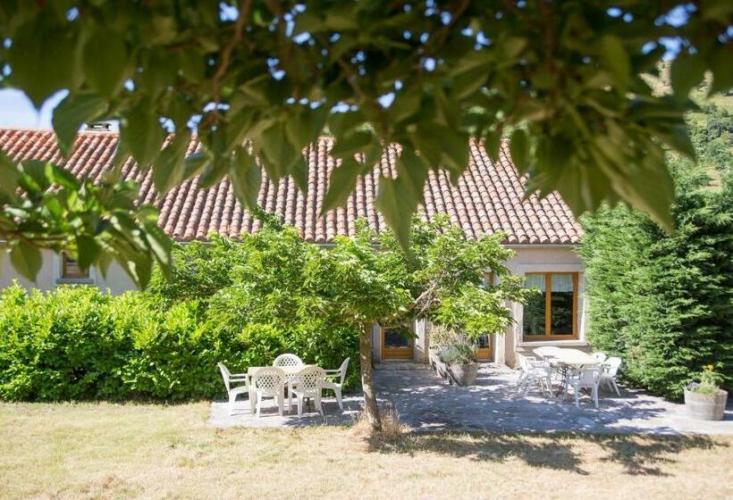 Gîtes Du Pont De Calmel