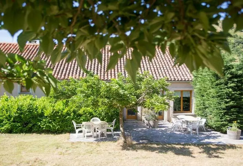 Gîtes Du Pont De Calmel