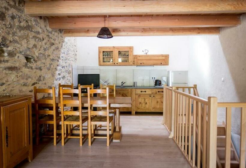 Gîtes Du Pont De Calmel