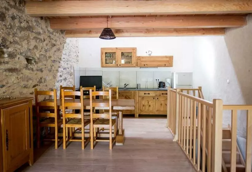 Gîtes Du Pont De Calmel