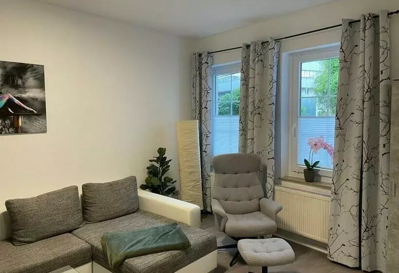 Große Moderne Ferienwohnung, Ruhige Innenstadtlage