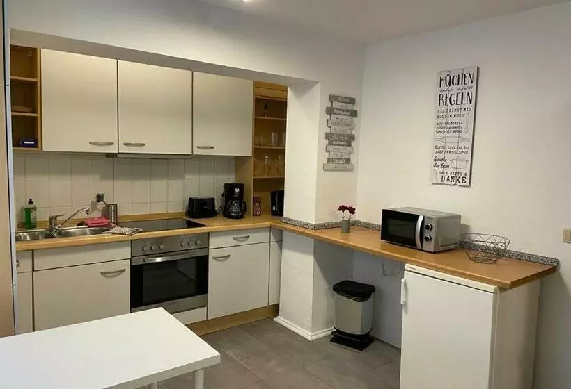 Große Moderne Ferienwohnung, Ruhige Innenstadtlage