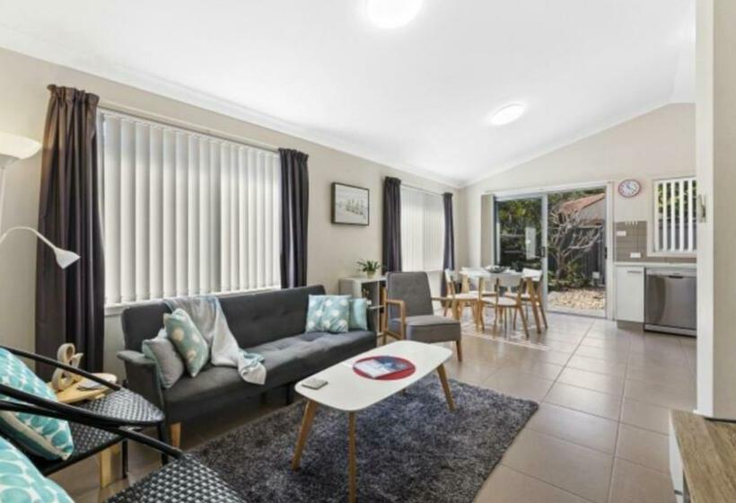 Ocean Sounds Umina Beach