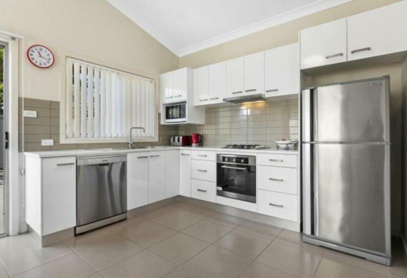 Ocean Sounds Umina Beach