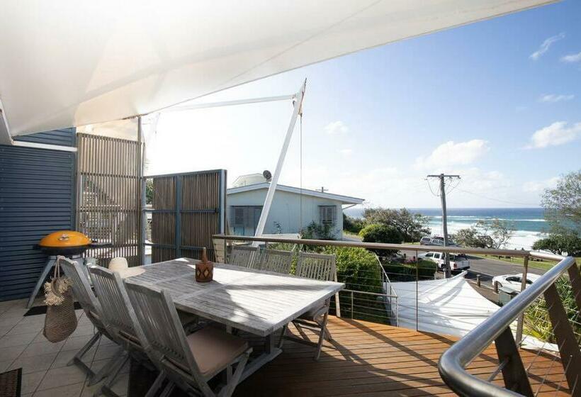 Saltwater 1 Penthouse Apartment With Ocean Views Sleeps 8